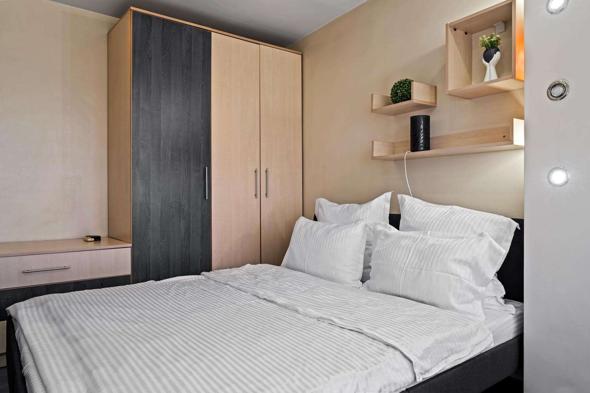 4 Rooms Unirii 47 Bucureşti Exterior foto